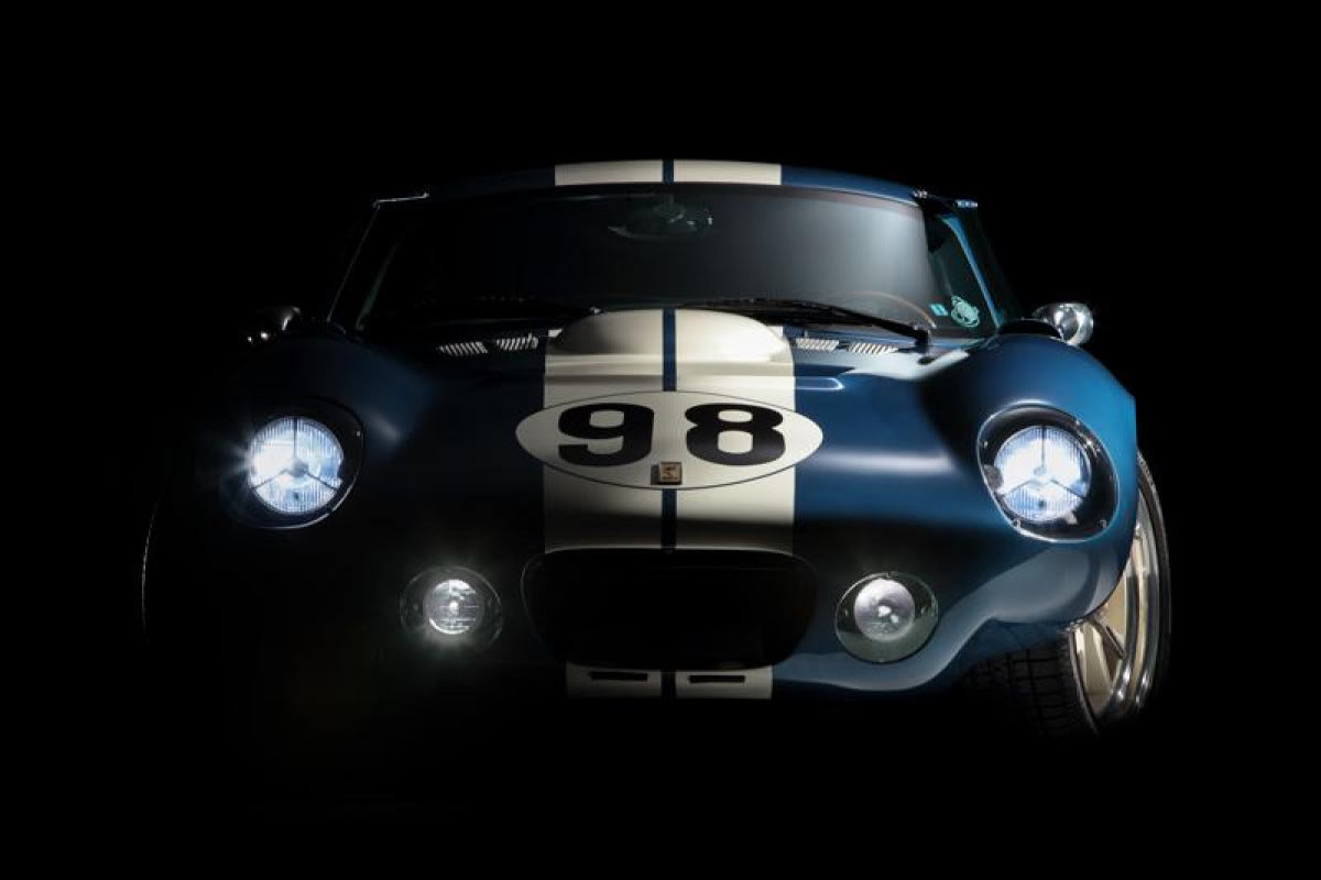 モデル　テクニカ　コブラ　デイトナ　クーペ　１９６４年　ル・マン　No.５ 1964-shelby-daytona-coupe-f3q.