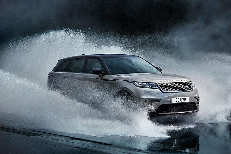 rrvelar18my435glhdprlocationdynamic010317.jpg