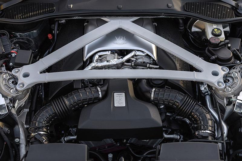 V8-Powered DB11_21.jpg