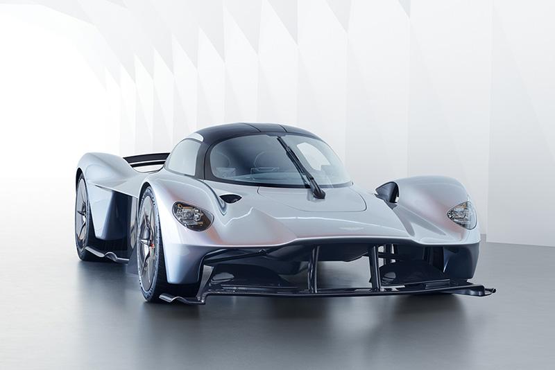 Aston_Martin_Valkyrie_08jpg.jpg