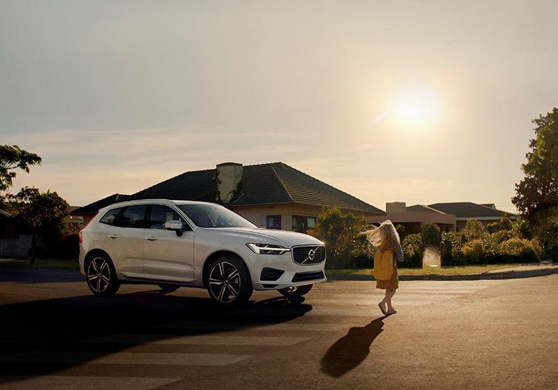209070_New_Volvo_XC60_brand_film_image のコピー.jpg