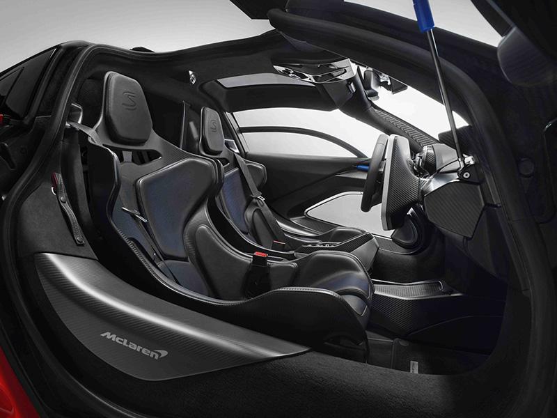 8622McLaren-Senna-Interior-1 のコピー.jpg