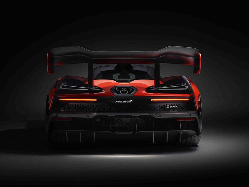 8613McLaren-Senna---4b のコピー.jpg