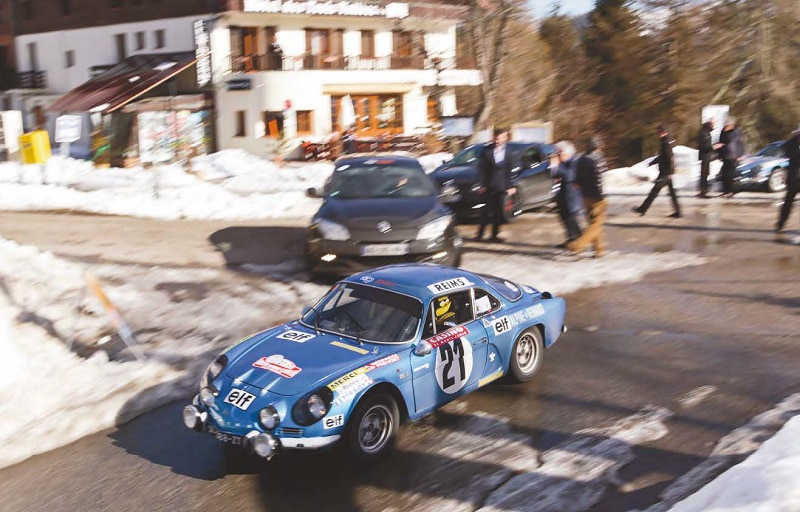 往年のラリー車 アルピーヌ ルノー A110 イタリア製 1/16 モンテカルロ 名車が厳寒のモンテに集う│伝説のラリーカーアルピーヌA110が