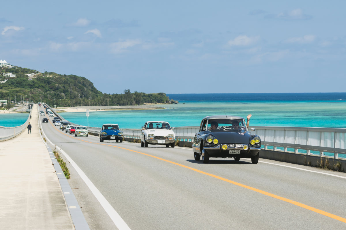 GIRO DELL'ISOLA OKINAWA｜沖縄の歴史と文化をたどるクラシックカー