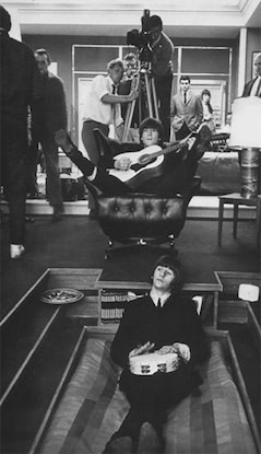 ビートルズ Beatles ジョージ　ジョン 写真 フォト 額縁 The Beatles フルメンバー フレーム入り 高画質 サイン フォト