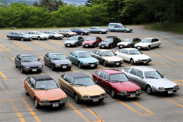 M1号 ガメラ生誕60周年 ガメラ 三輪車 ゴールド 雪の結晶ペンダント付き M1号 ガメラ生誕60周年 ガメラ 三輪車 ゴールド 雪の結晶