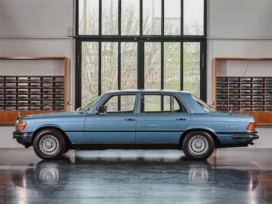 半世紀を経た、メルセデス・ベンツ初代Sクラス450SEL6.9セダンの