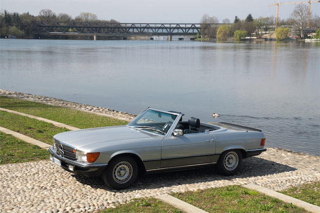 走行距離23万km超のメルセデス・ベンツ500SLを冬眠から目覚めさせる