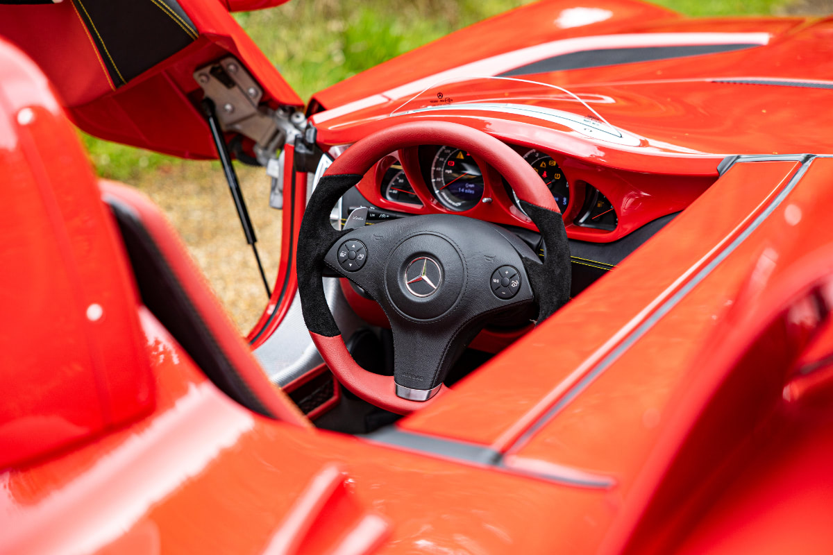 75台限定のメルセデス・ベンツSLRマクラーレン・スターリングモス