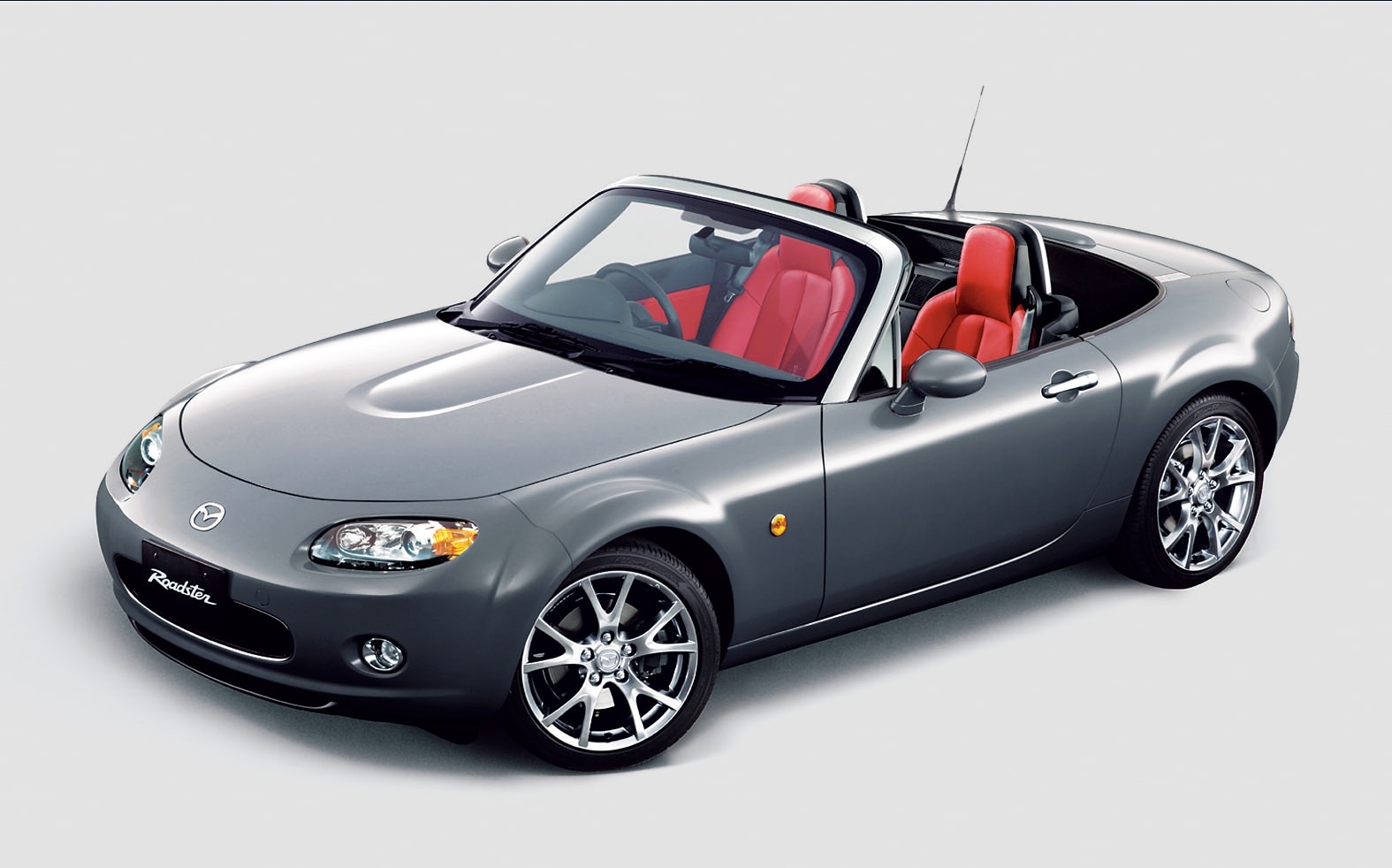 マツダ、ロードスター誕生35周年を記念した特別仕様車「35周年