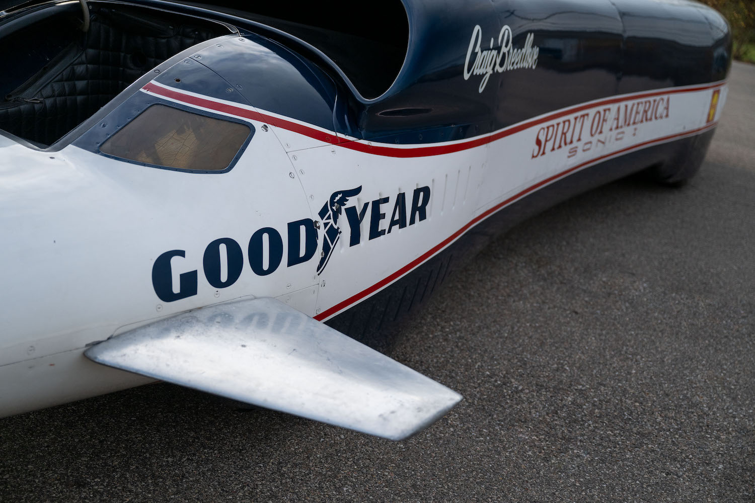 アメリカン・スピードの象徴｜最高時速900km/hを超えるマシンが