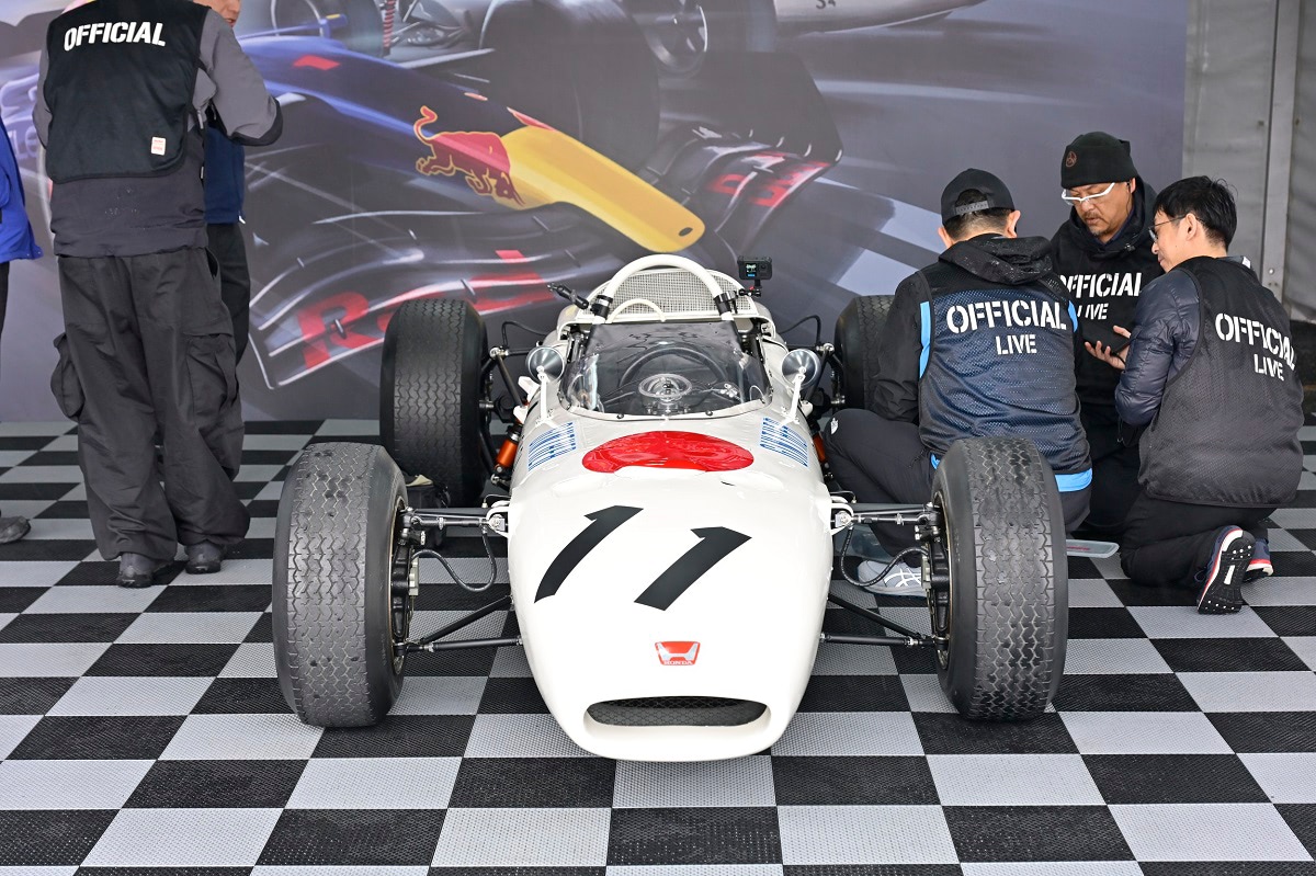 東京・お台場にF1が降臨｜Red Bull Showrun × Powered by Honda