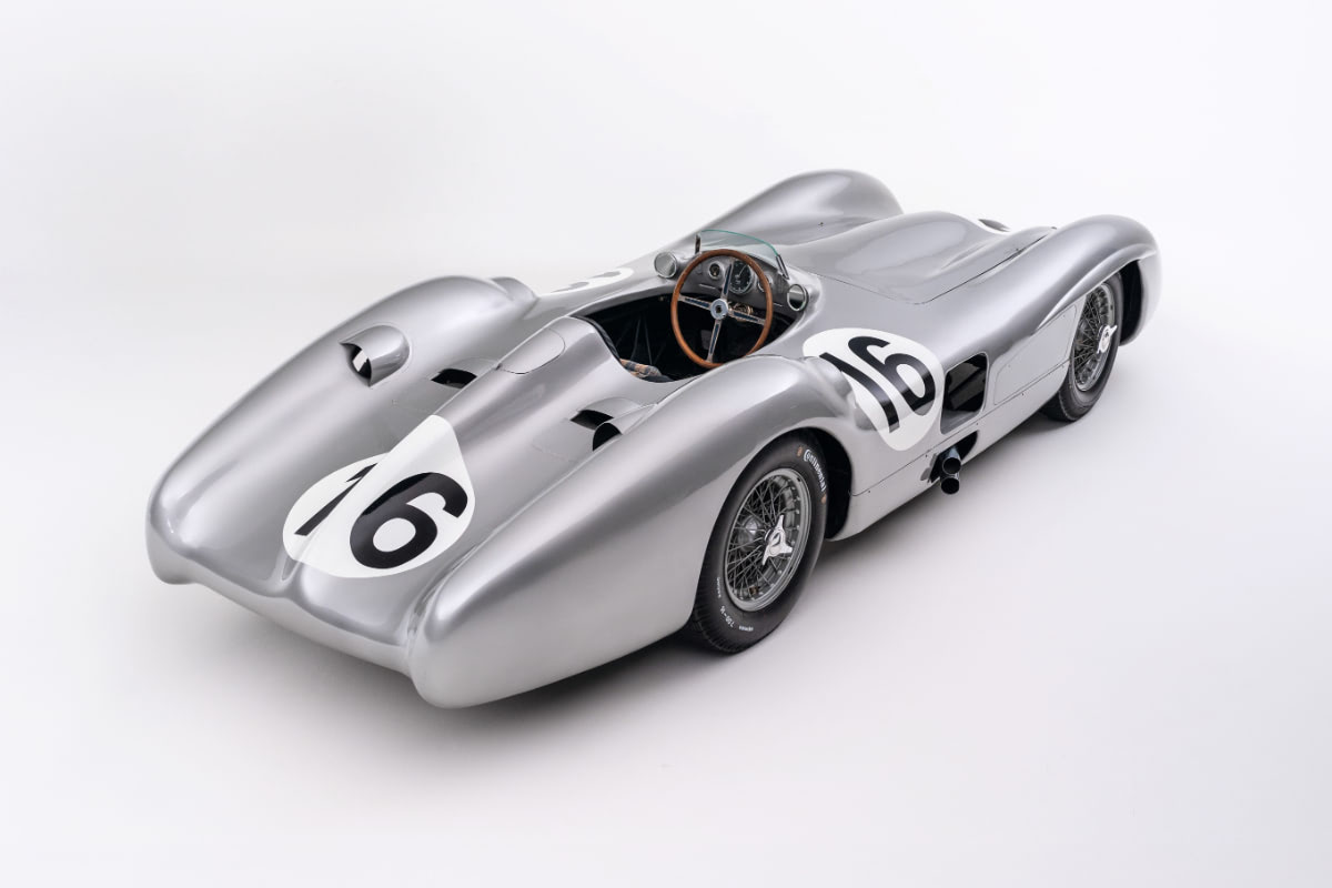 落札価格、81億円。かつてファンジオとモスがドライブした「伝説の