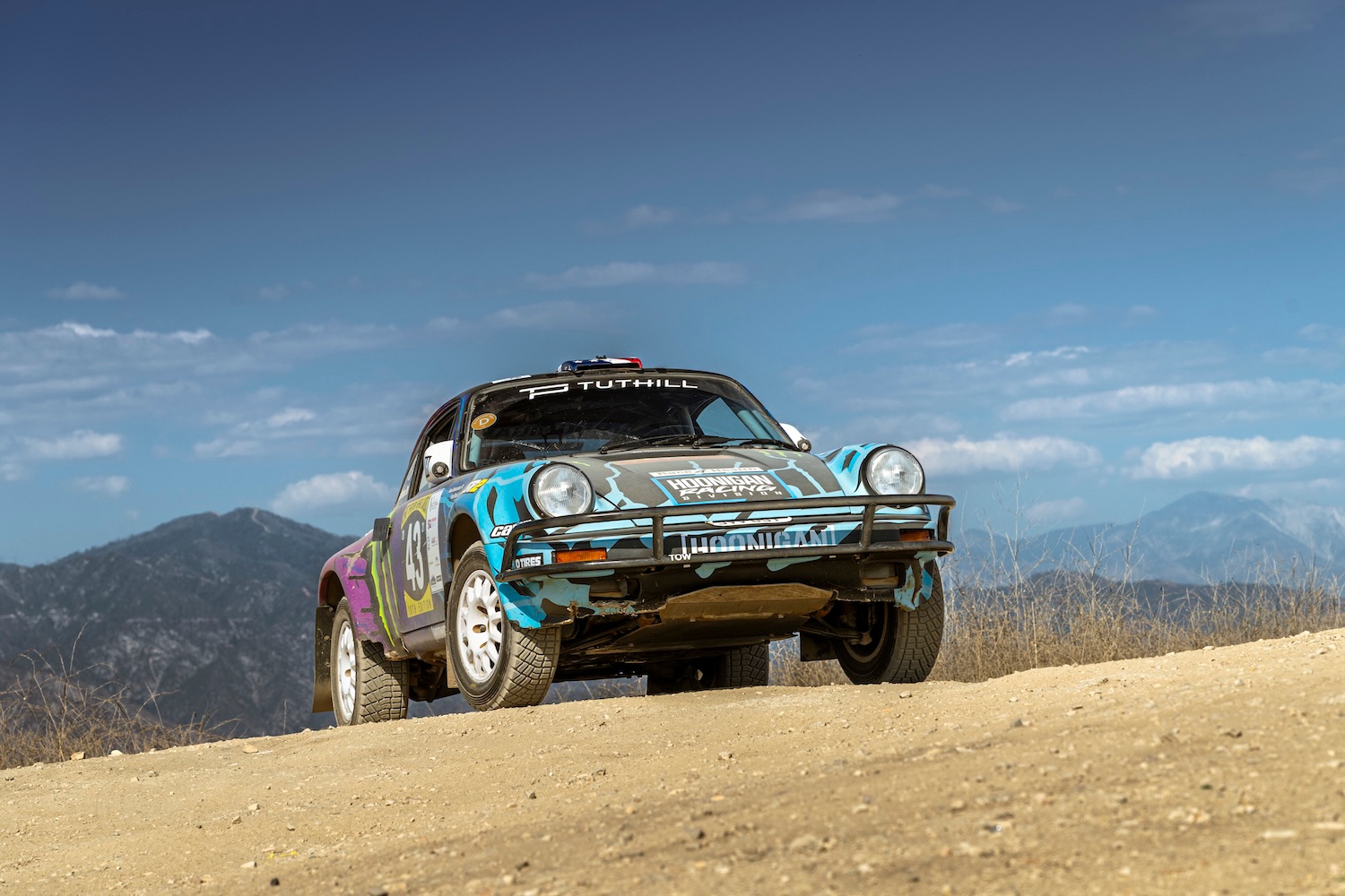 1978年ポルシェ911 SC「サファリ」｜ケン・ブロックが駆った伝説の一台