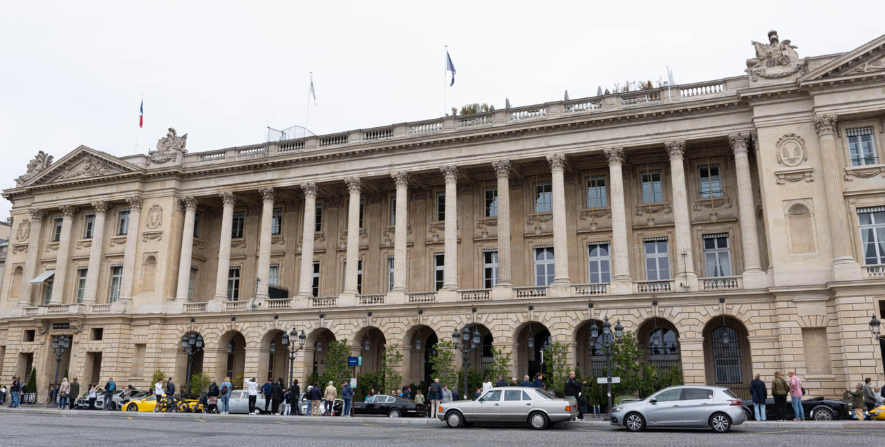 コンコルド広場の遺産｜Automobile Club de Franceと会員車両の美学