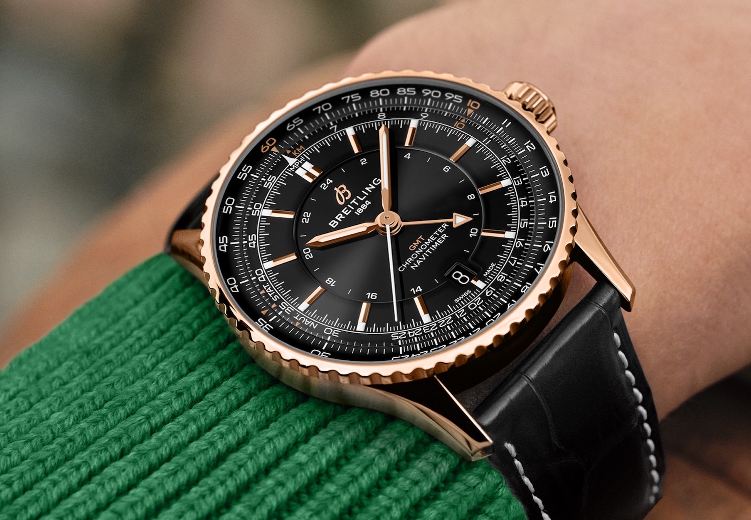 ブラック×ゴールドの日本限定ナビタイマーGMT｜ブライトリング | octane.jp | 美しい車と暮らす