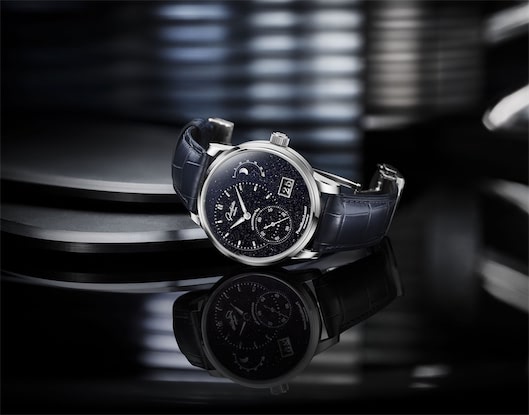 クラフトマンシップと煌めく星空の融合｜グラスヒュッテオリジナルの