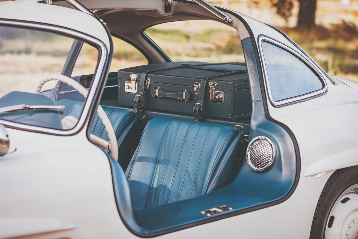 1950年代の「ハイパーカー」を公道で試す｜メルセデス・ベンツ300SL 