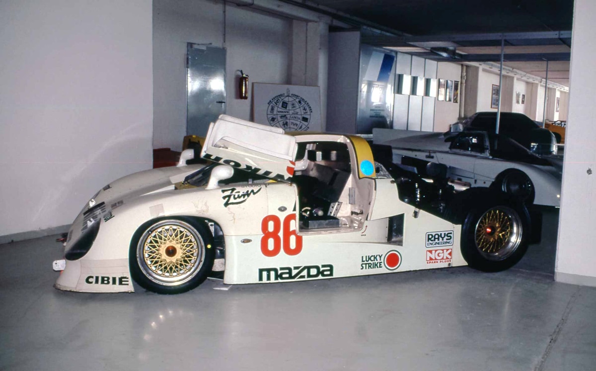 連載：アナログ時代のクルマたち｜Vol. 69 マツダ737C | octane.jp