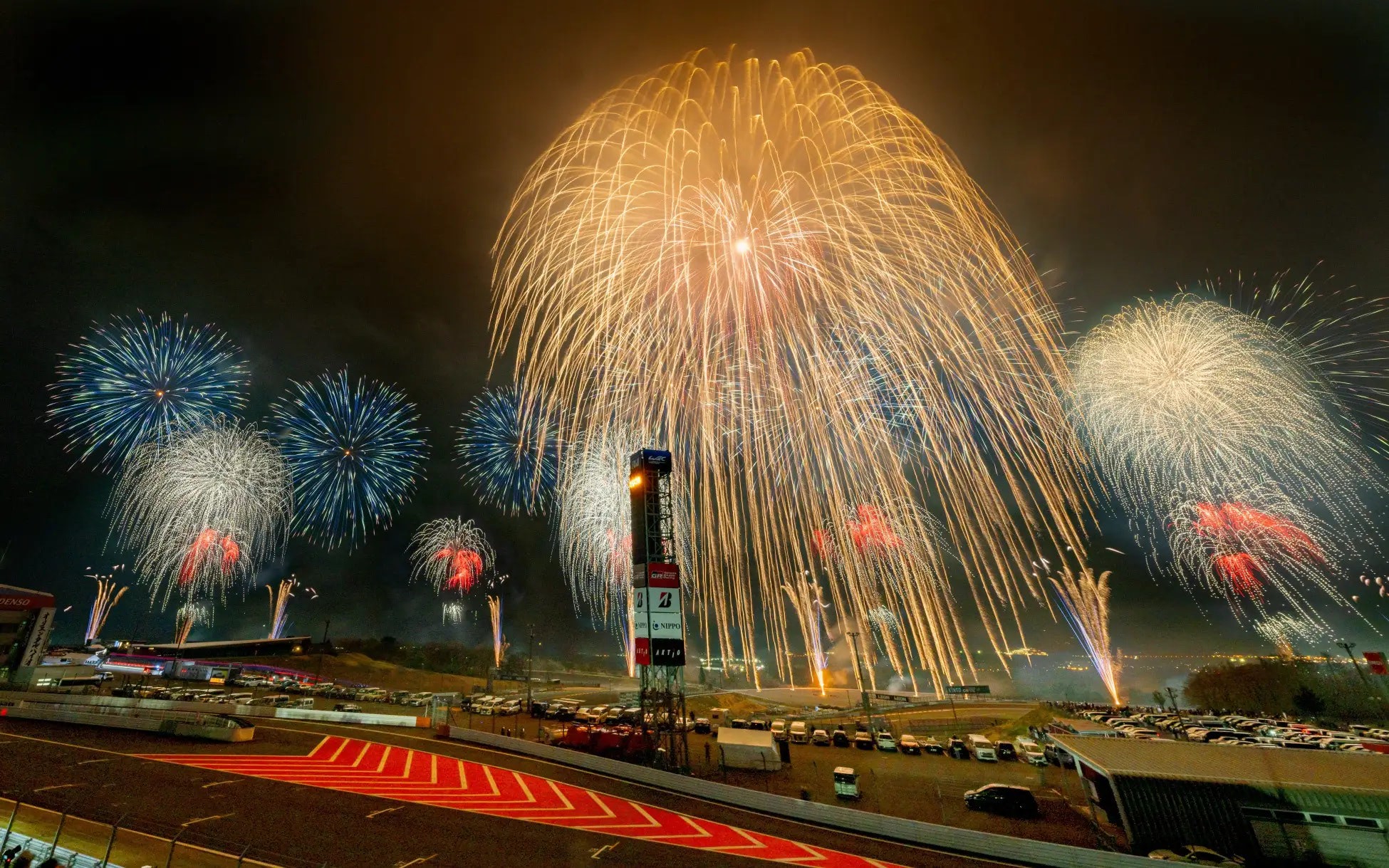 読者プレゼント】「富士山花火vsスピードウェイ2026」鑑賞チケットを