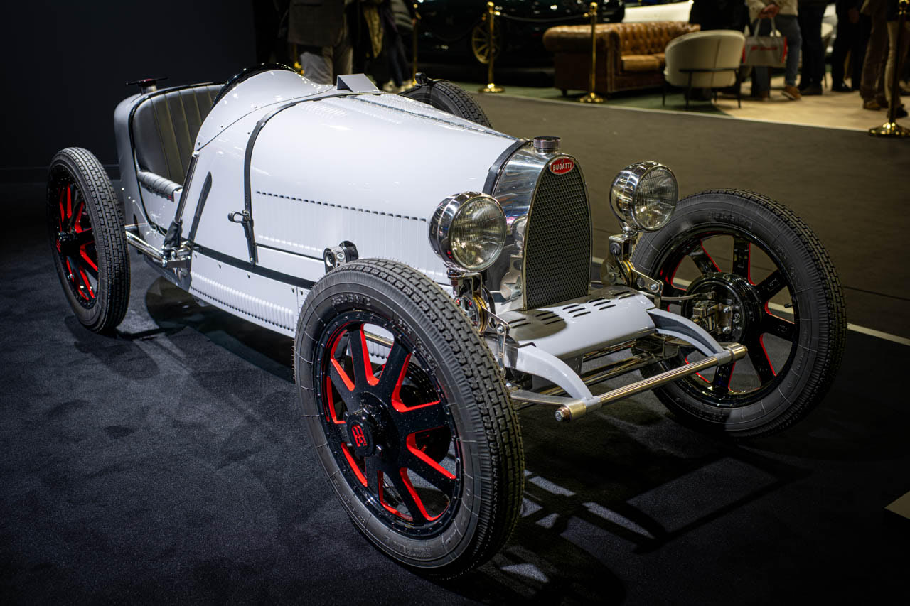 レトロモビル50周年の「外典」。パリに突如出現した、380ユーロの聖域