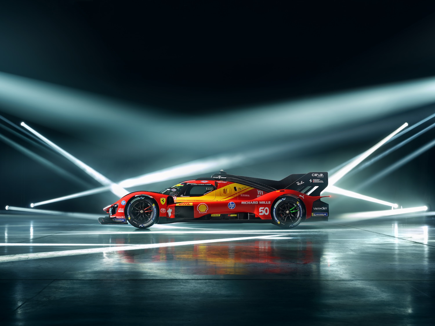 FIA WEC世界タイトル連覇を目指すフェラーリが499Pの2026年リバリーを発表