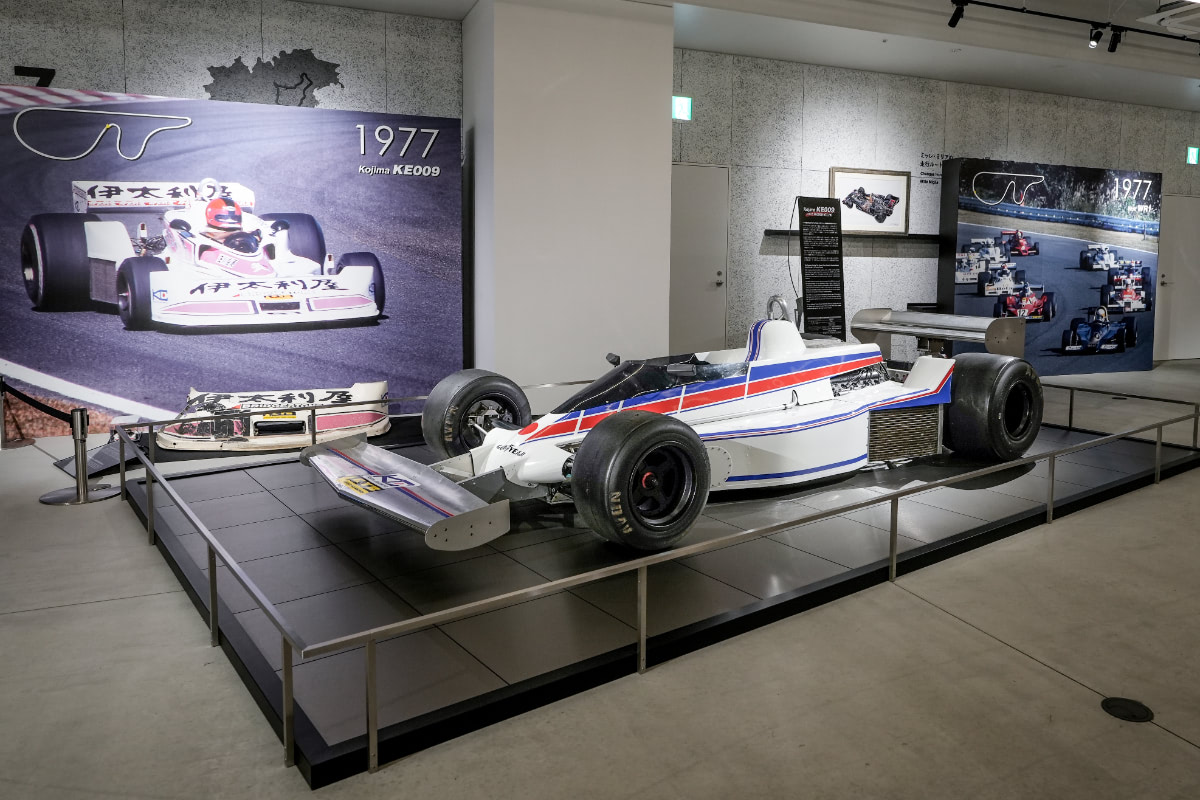 トヨタのF1レーシングカー、18分の1.富士スピードウェイ改修後の物です、 富士スピードウェイでのF1開催50周年を記念した企画展「知られざる