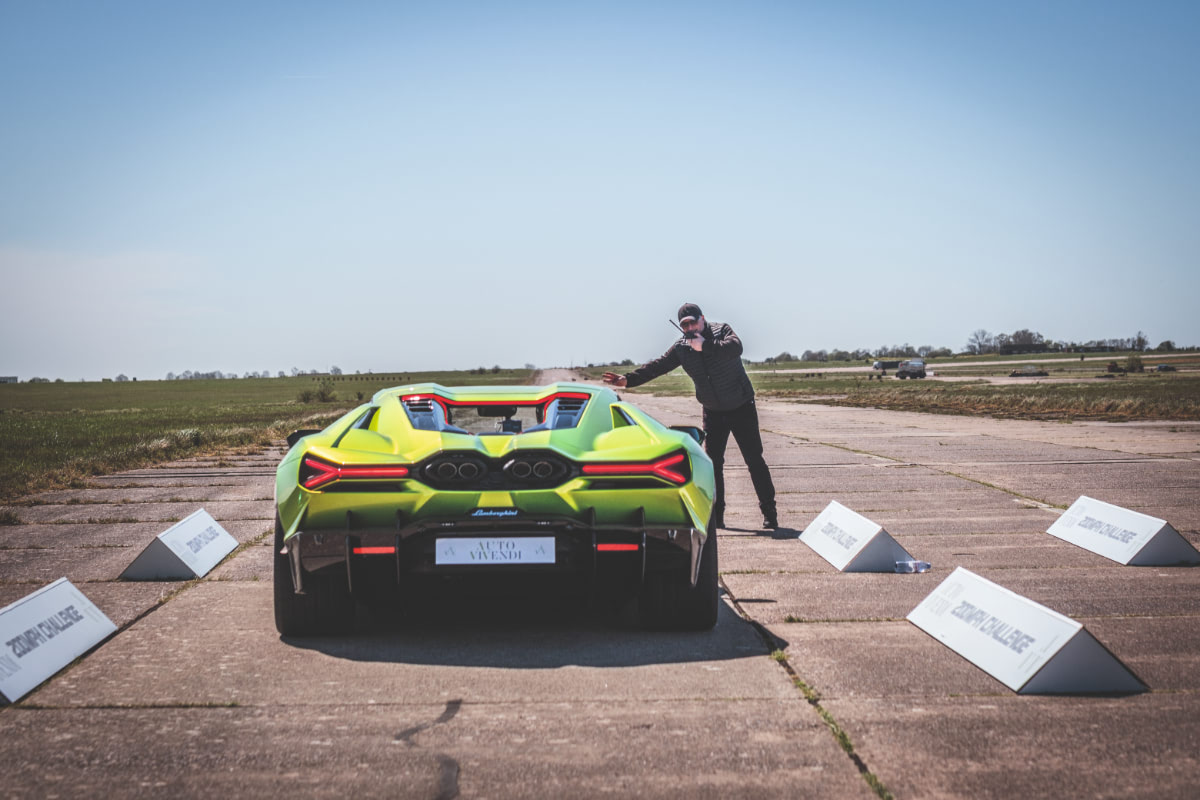 スーパーカーで目指せ320km/hオーバー！「200マイル・クラブ」への誘い