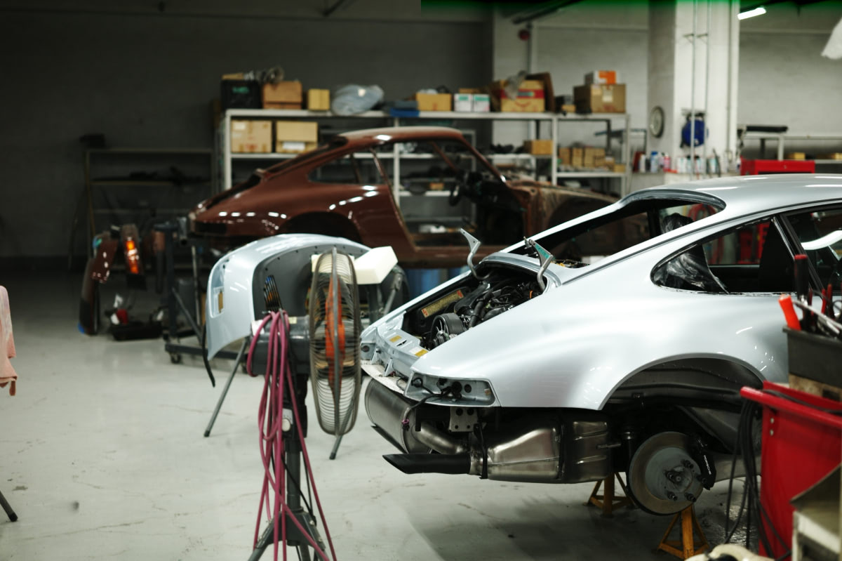 空冷911を、4カ月で蘇らせる｜ポルシェ964／993限定の新レストア