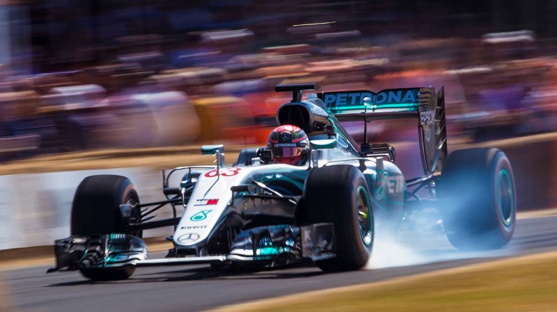 ミハエルシューマッハ ミハエル・シューマッハが2003年のF1タイトルを獲得した