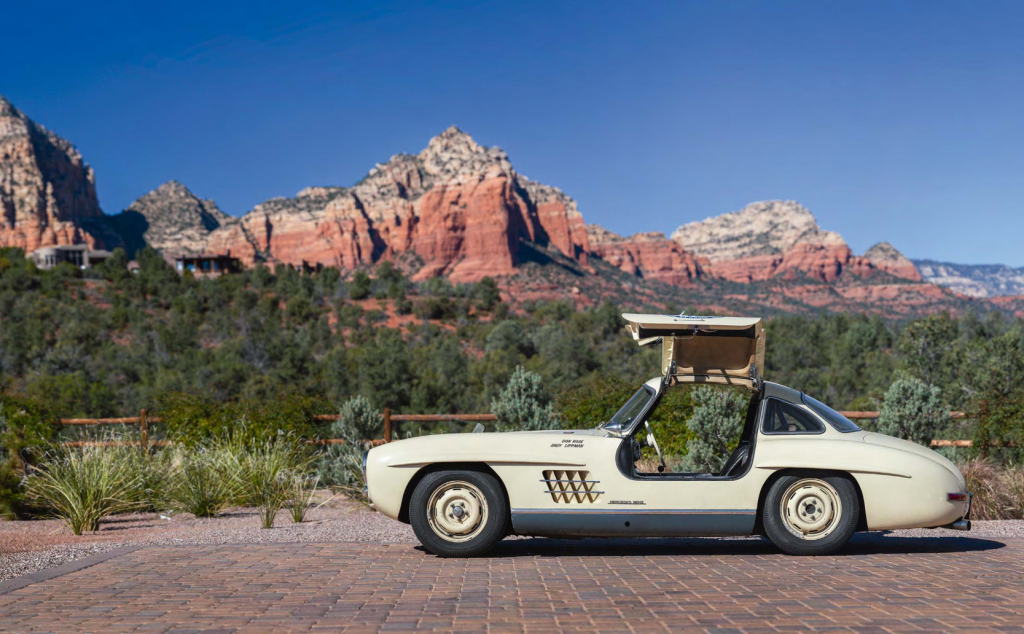 グランドキャニオンをメルセデス・ベンツ 300SL ガルウィングで旅する