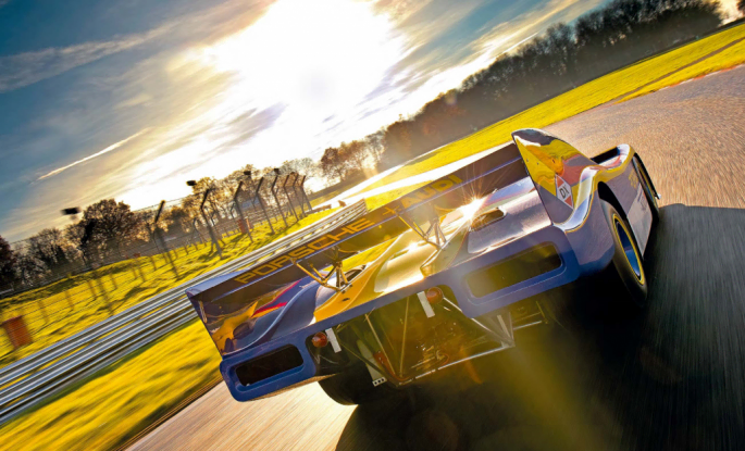 ポルシェの特別な存在│途方もないパワーを持つ917/30 | octane.jp