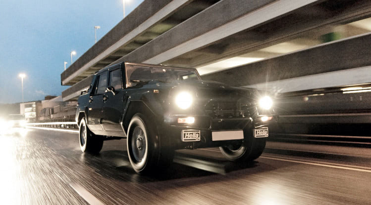 ランボルギーニの絶滅危惧種？完璧にレストアされたV12エンジンのオフ