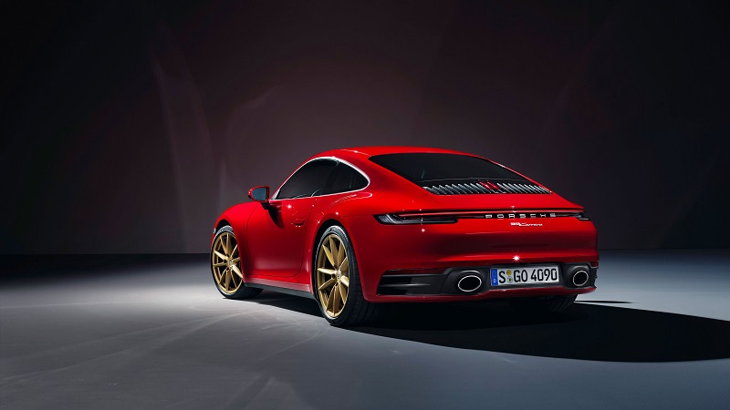 ポルシェ911 第8世代にニューメンバー登場│911カレラと911カレラ