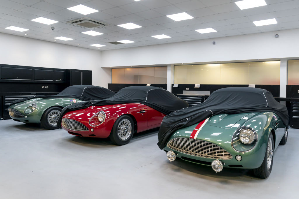最も美しいスポーツカー DB4 GT ザガートの復刻版デリバリーが開始