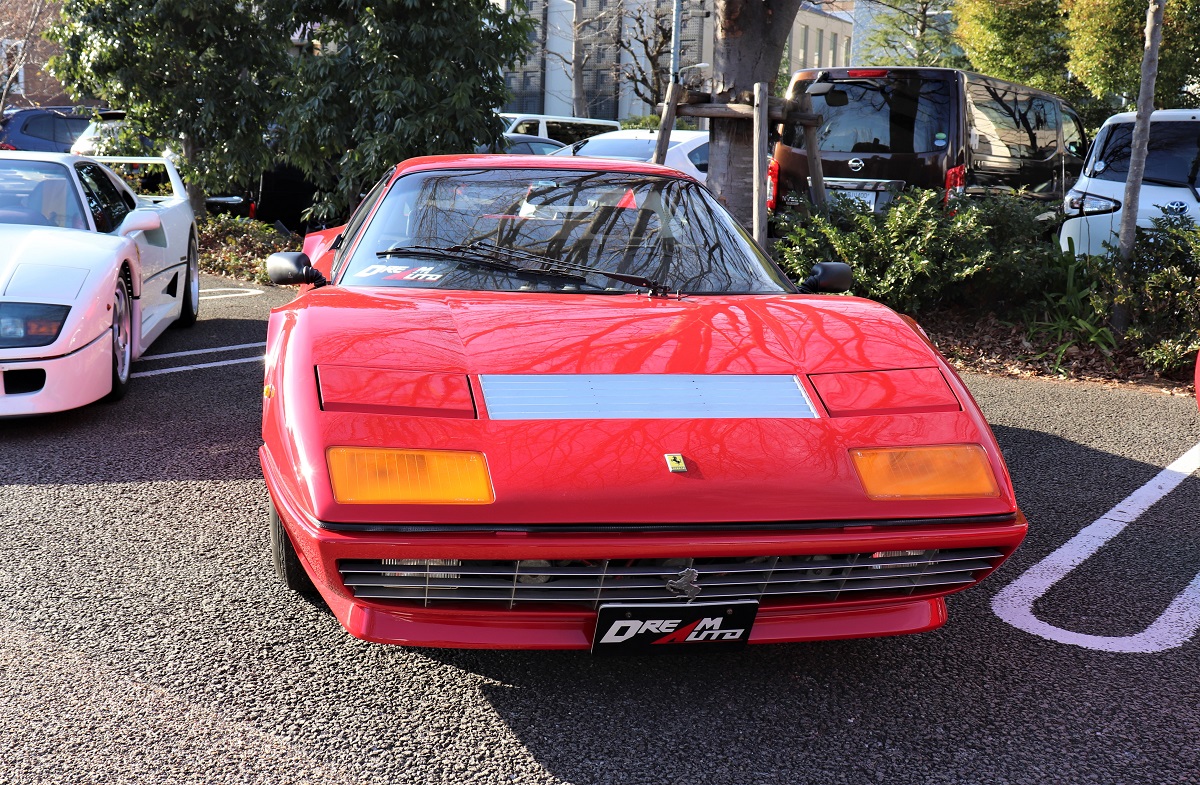 KinkiKids 堂本光一も登場！20台以上のフォードとフェラーリの名マシン