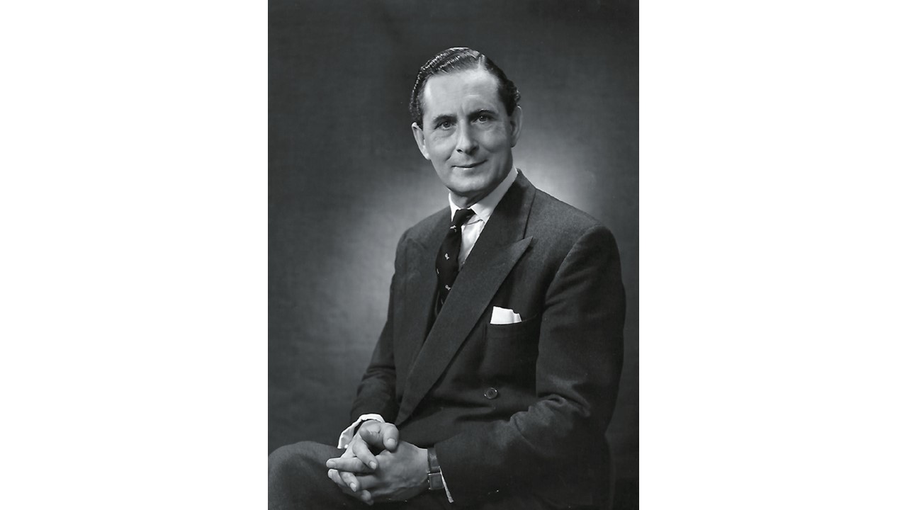 イギリスにフェラーリを広めた ロニー大佐 跳ね馬に夢中になったきっかけとは Octane Jp Fuelling The Passion 車に情熱を