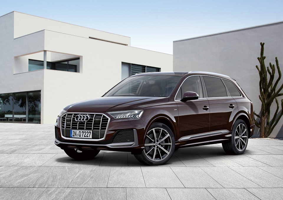 ミニバンにも匹敵する使い勝手 全方位での進化を果たした新型アウディ Q7 Octane Jp Fuelling The Passion 車に情熱を
