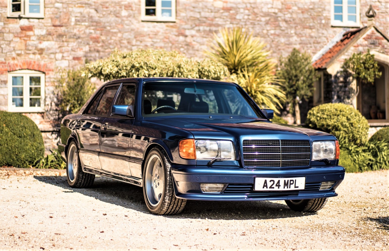 本人との写真も！ポール・マッカートニーが所有していたメルセデス