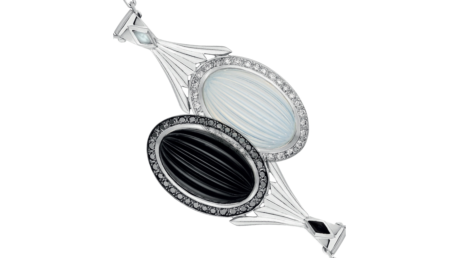 ラリックよりオペラ「魔笛」をインスピレーションにしたジュエリー