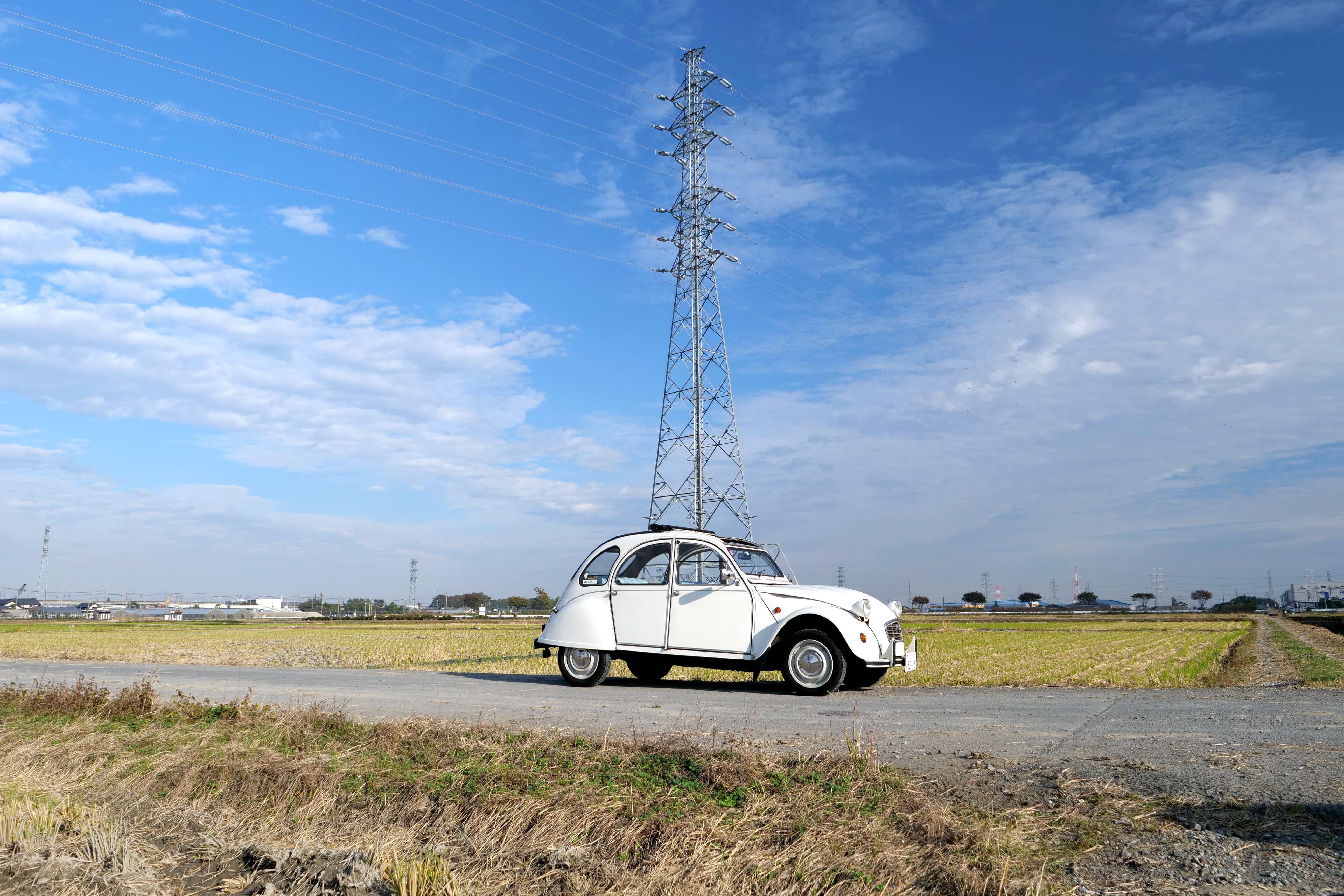 北へ、南へ、シトロエン2CVと30年｜第12回 ちょっとした修理で北へ