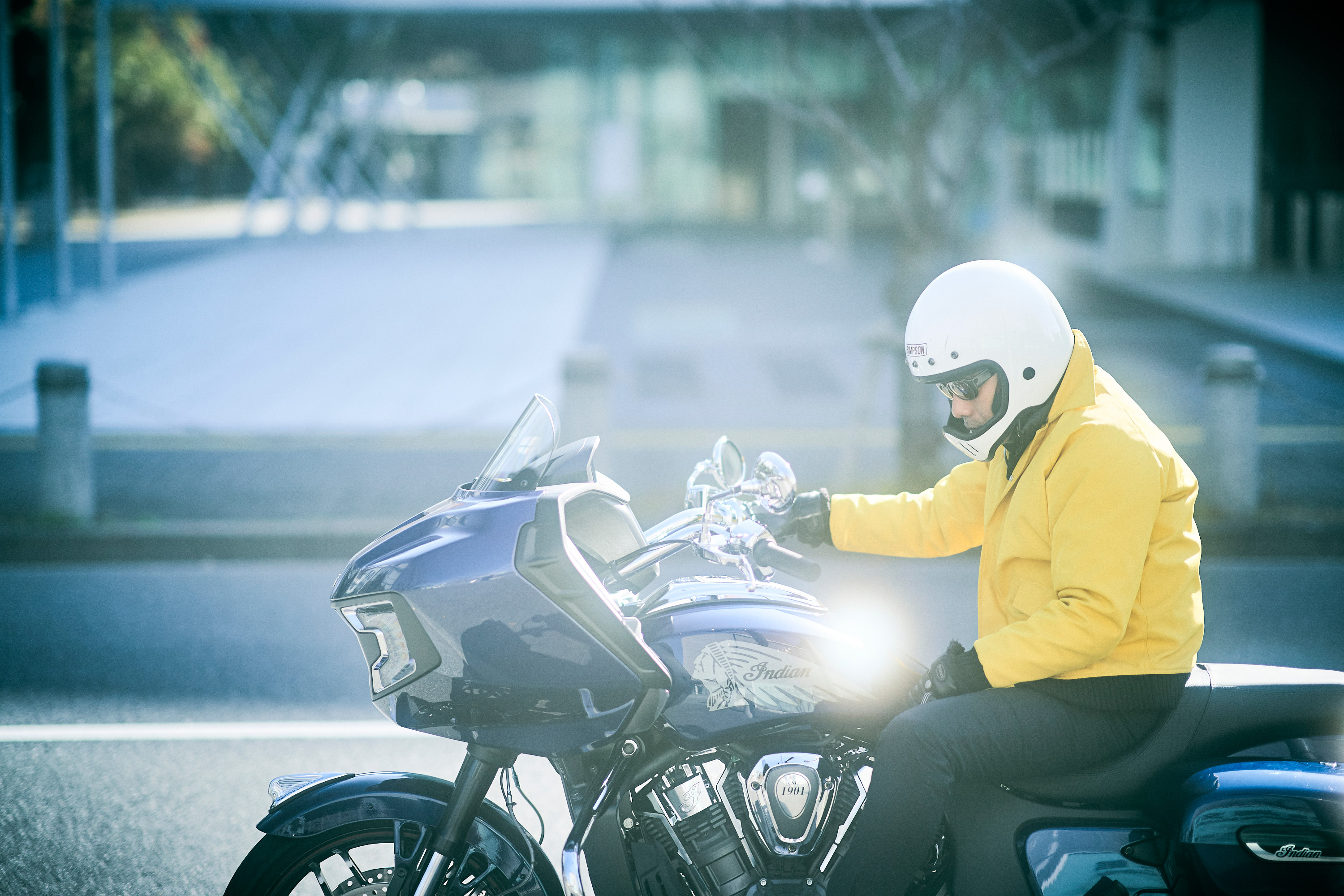 スポーツ感覚で乗る次世代クルーザースタイルをインディアンのチャレンジャーに見た Octane Jp Fuelling The Passion 車に情熱を