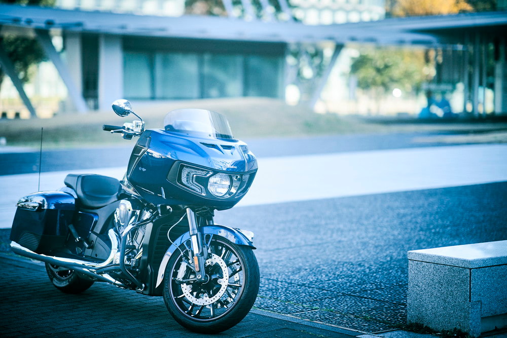 スポーツ感覚で乗る次世代クルーザースタイルをインディアンのチャレンジャーに見た Octane Jp Fuelling The Passion 車に情熱を