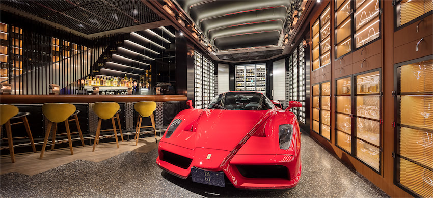 これは ランチア037のニューエディション 37台限定の キメラevo37