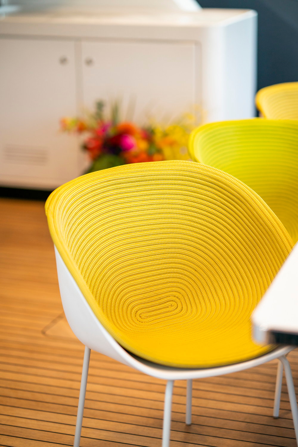 自然と調和する家具で風を感じる至福 Paola Lenti | octane.jp