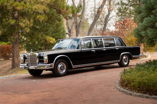 ドアが6枚 ?! 多くの著名人に愛されたメルセデス・ベンツ | octane.jp