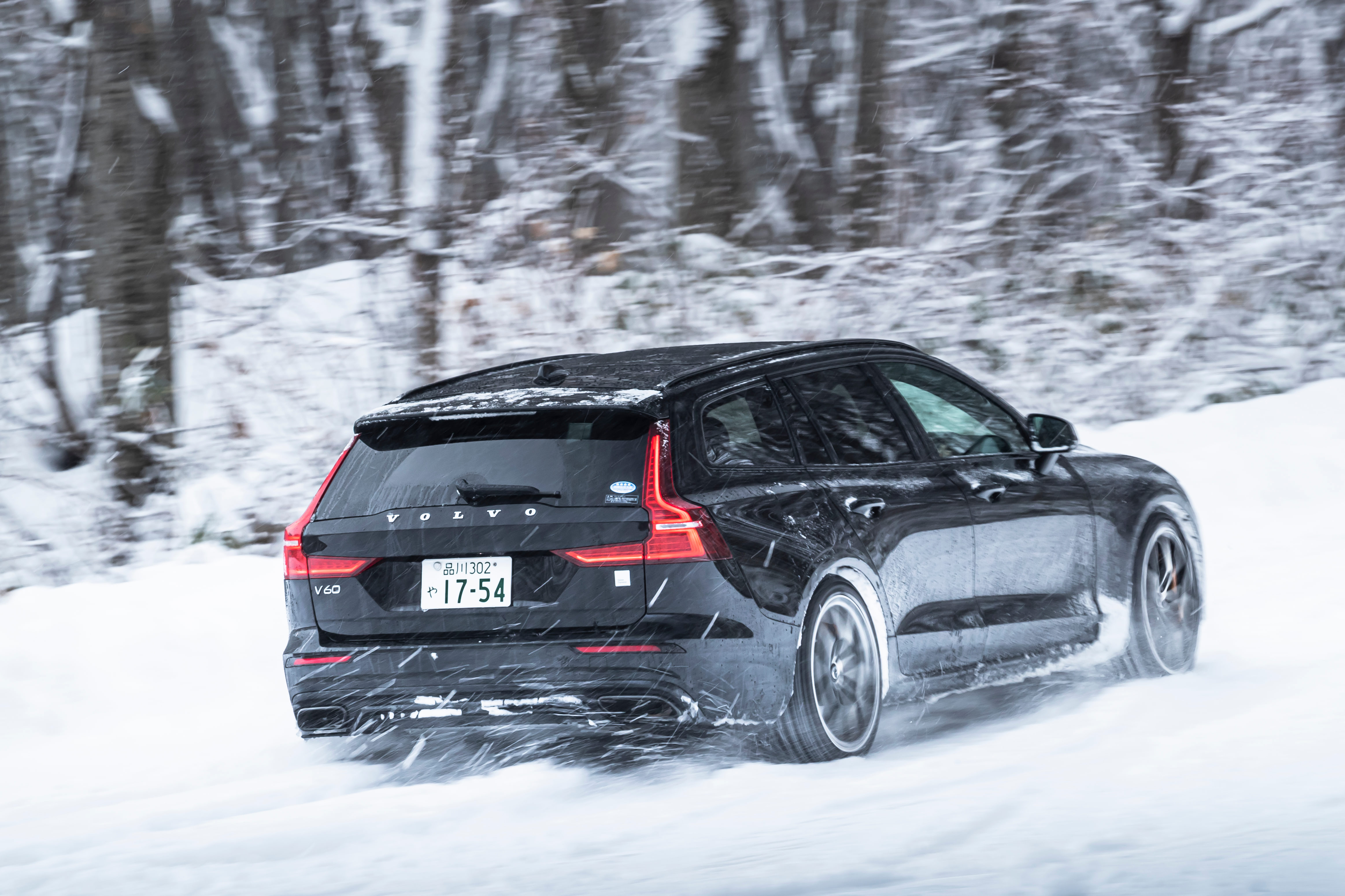 北欧生まれの性能を八甲田山の麓でテスト ボルボ V60 T8 ポールスター エンジニアード Octane Jp Fuelling The Passion 車に情熱を