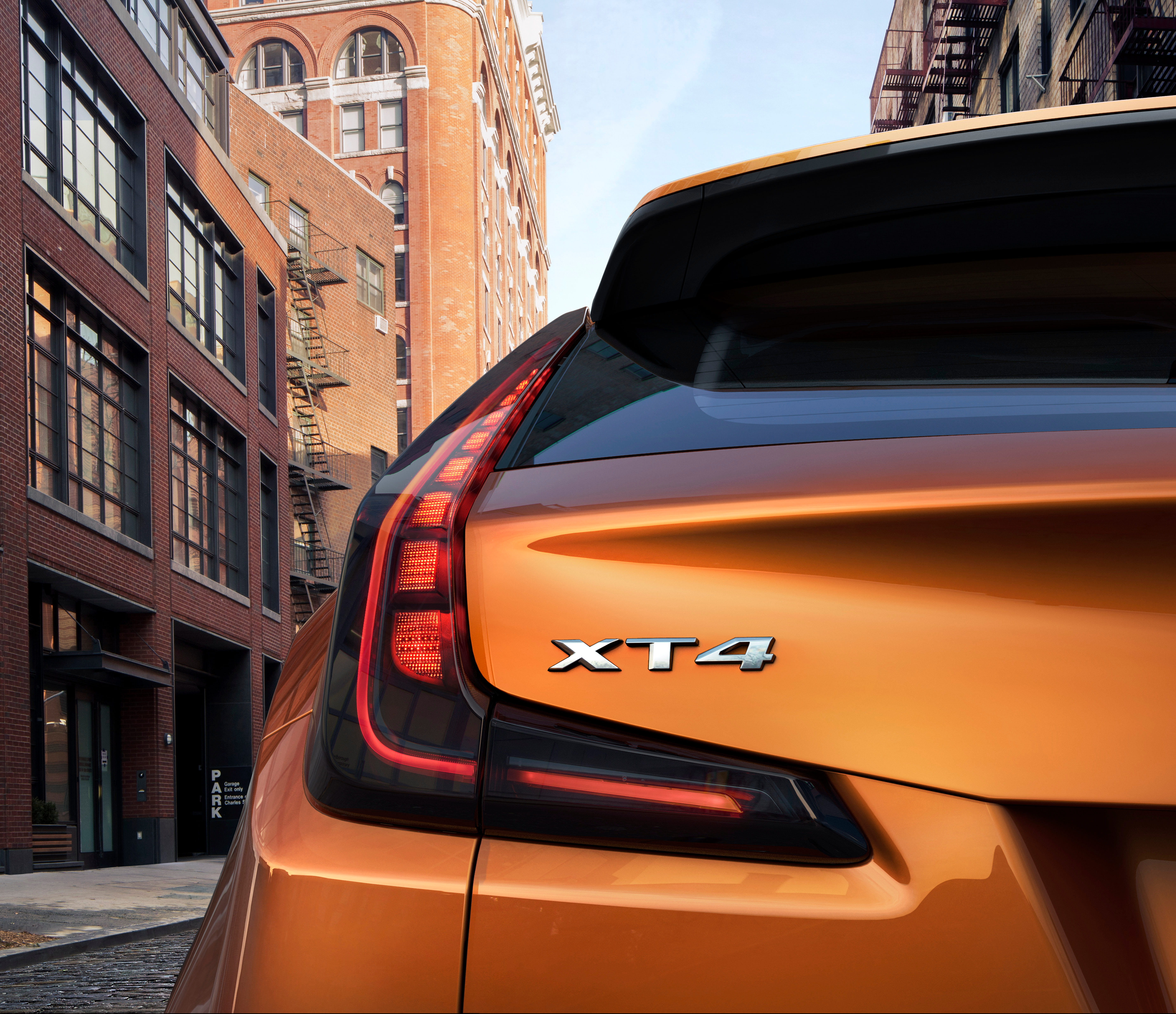 キャデラック初のコンパクトsuvが登場 最上級の快適性と利便性を Octane Jp Fuelling The Passion 車に情熱を