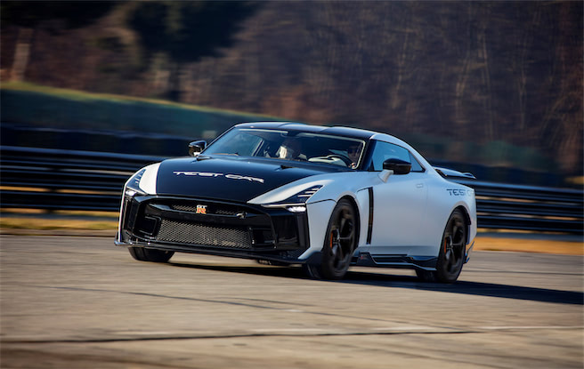 LV-N Nissan GT-R50 by Italdesign テストカー NISSAN CROSSING」にて「Nissan GT-R50 by Italdesign」テスト